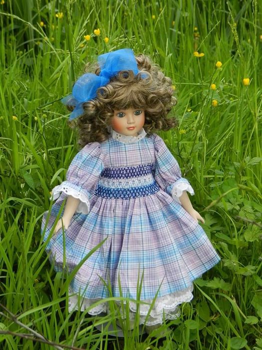 MAGIA UNUI CHIP!Deosebita papusa din portelan bisque- Alberon .