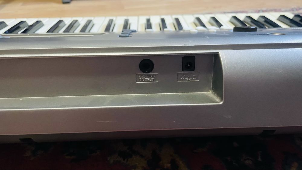 Синтезатор yamaha PSR-R300