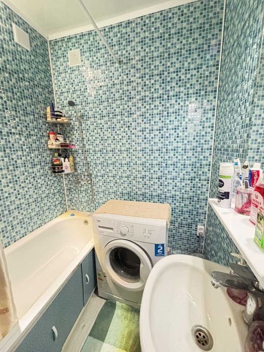 Продам 2-комн. квартиру, 19 мкр.