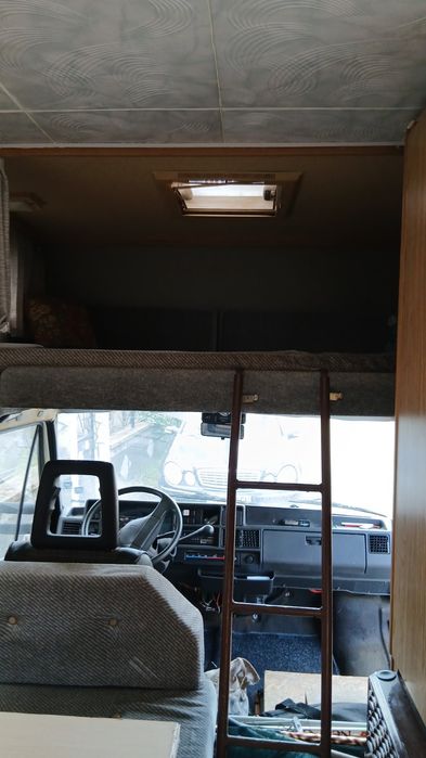 Продавам кемпер пежо 290В