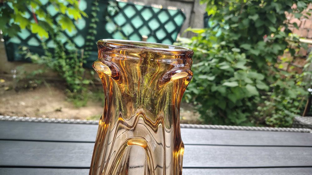 Vaza vintage sticla masiva dark amber