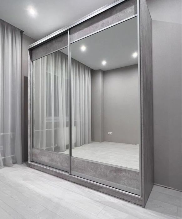 Шкаф купе серый как новый