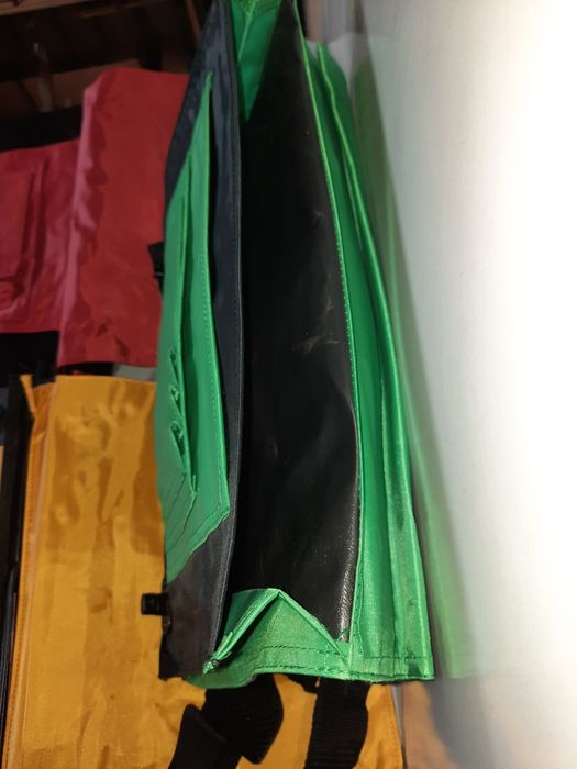 Нова чанта за лаптоп или документи непромокаема