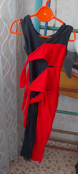 Танцевальные костюмы.