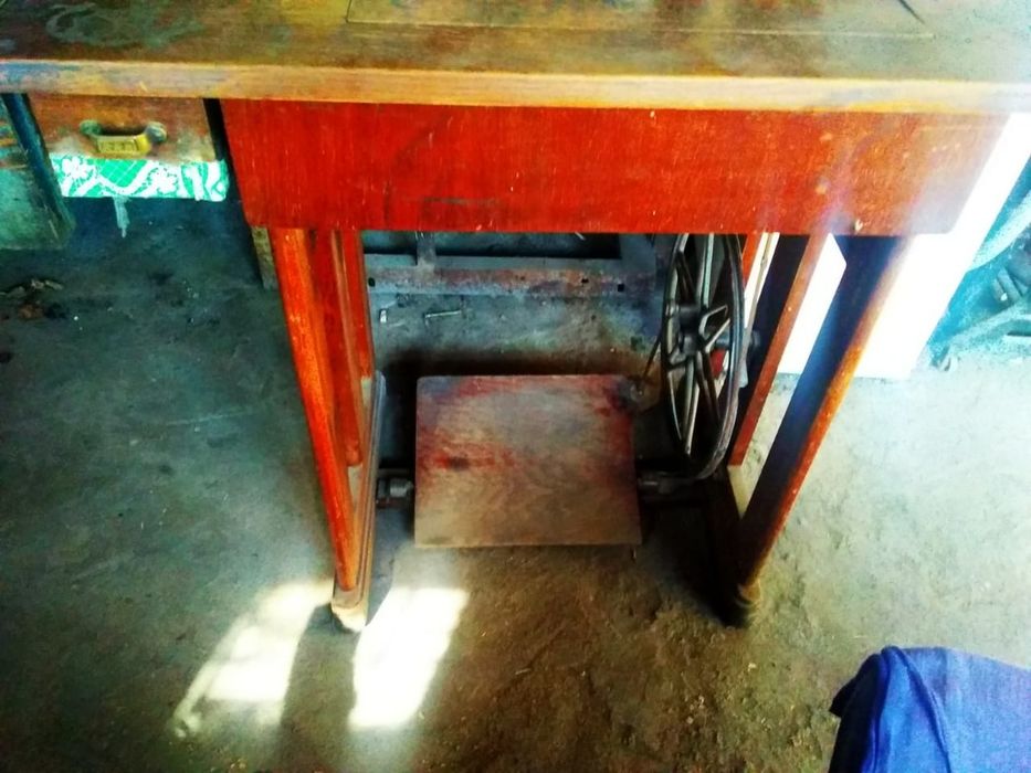 Швейная машинка Knoch