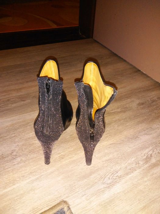 Дамски боти различни