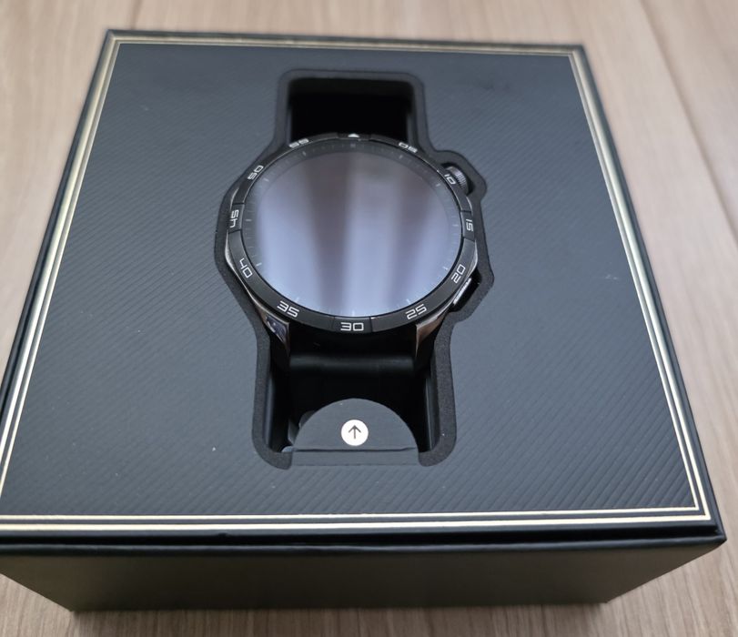 Huawei Watch GT 4 (46mm) Black – Pachet Complet, Stare Excelentă