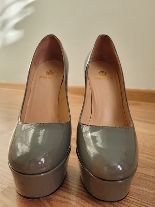 Pantofi stiletto cu platforma