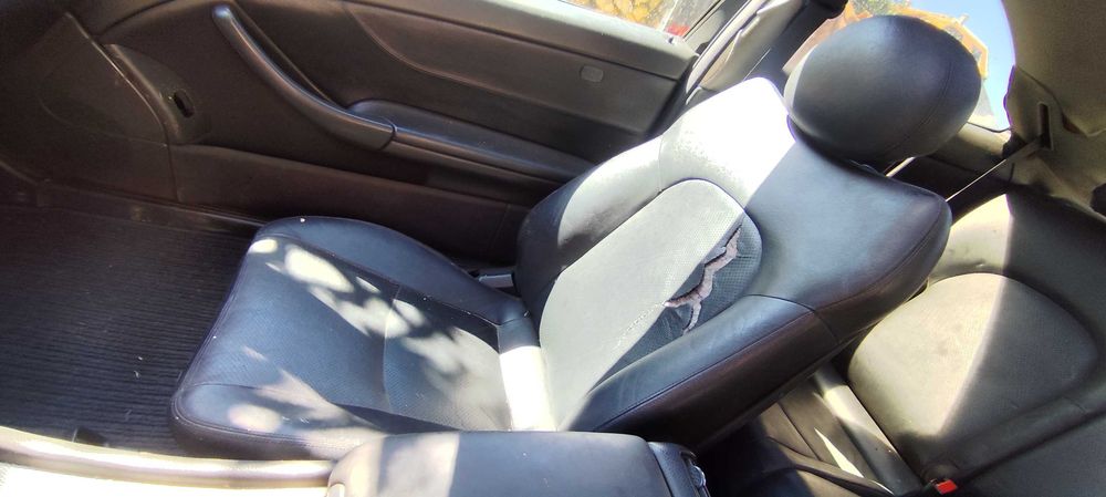 Продава се цял за части Mercedes 220 CDI W203