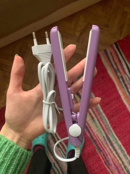 Мини преса за коса- за изправяне или за вафлички