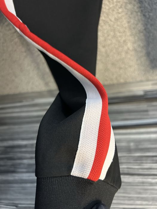 Trening Moncler Paris set complet L slim fit nou cel mai mic preț