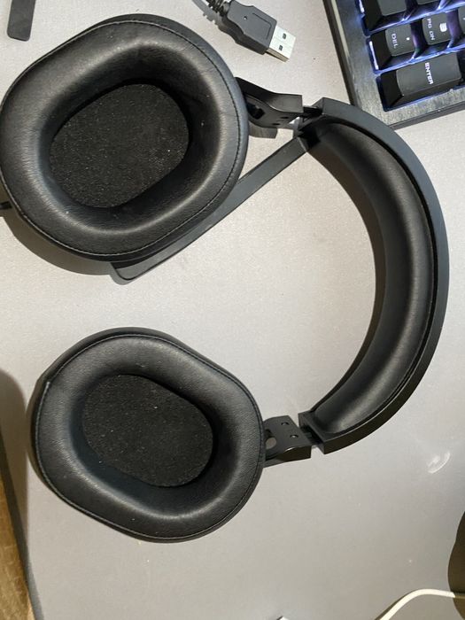 Corsair HS55 Surround
