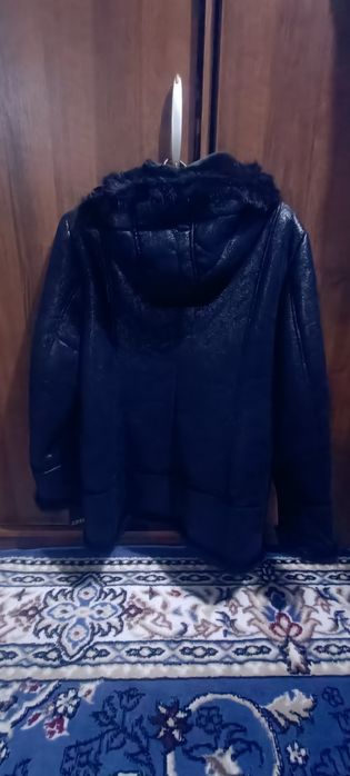 Продам дубленку черного цвета размер 54