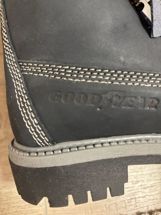 Боти    Goodiyear