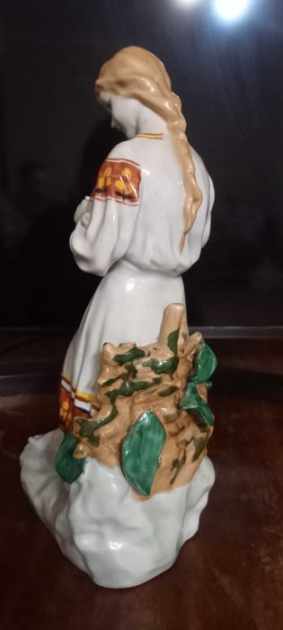 Статуэтки, ваза, сахарница