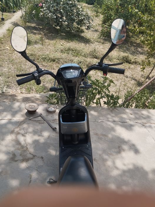 Skuter sotiladi holati yaxshi.