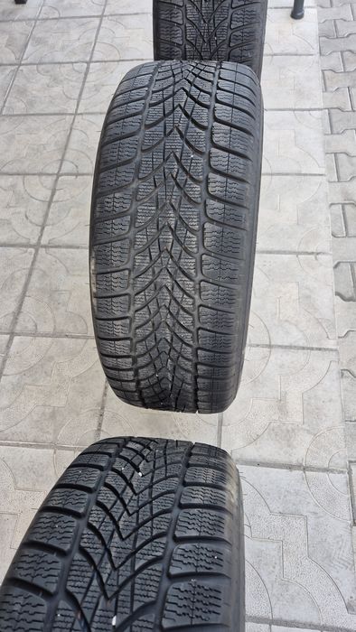 Оригинални Джанти с зимни гуми БМВ-17 цола F10/F11