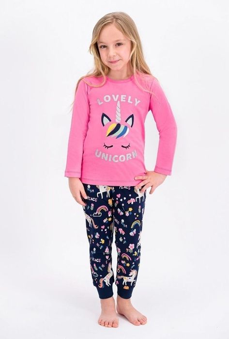 Продаются костюмы для девочек