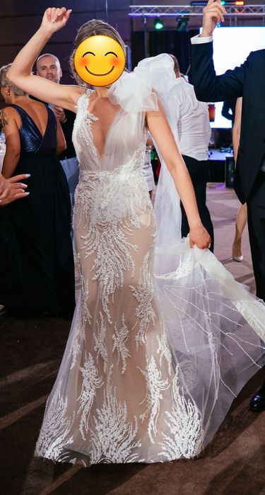 Vand rochie mireasa -  Natalia Vasiliev
Model: Heaven Garden WD21.12 u