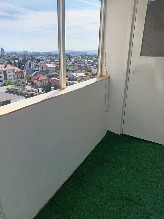 Ultracentral, Piața Victoriei, închiriez garsonieră de 32 mp, chiria este de 320 euro