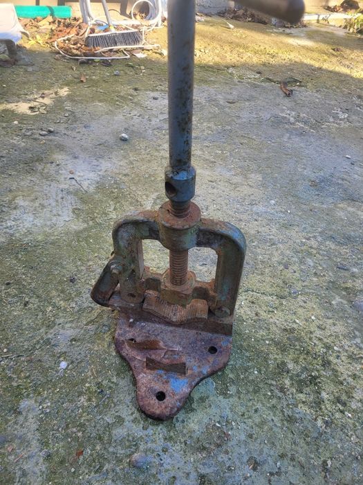 Menghina țeavă  mare