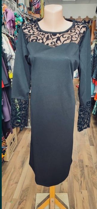 Vând lot rochii de ocazie, 23 bucăți