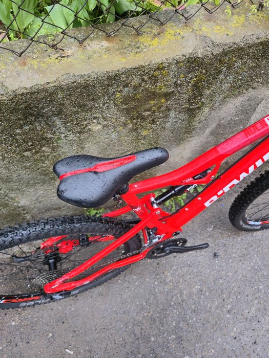 Мекица 27.5 цола М размер Въздушен Шок 27скорости Shimano  B-twin  Rockrider 540