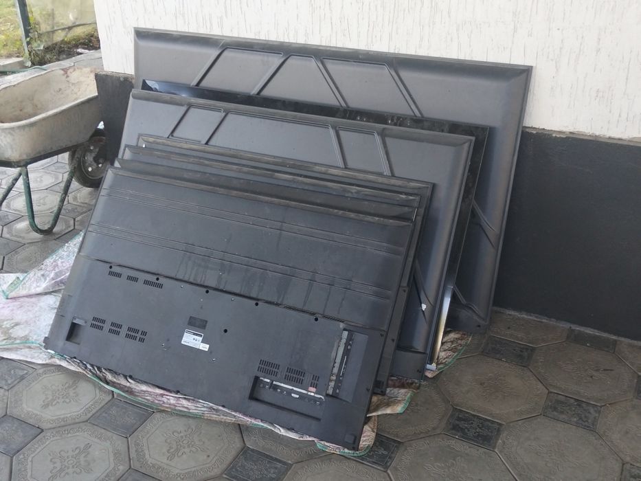 Продам телевизор Smart TV марки Yasin