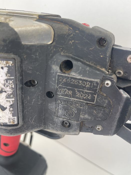 Max RB 398 S masina de legat fier beton corp si baterie