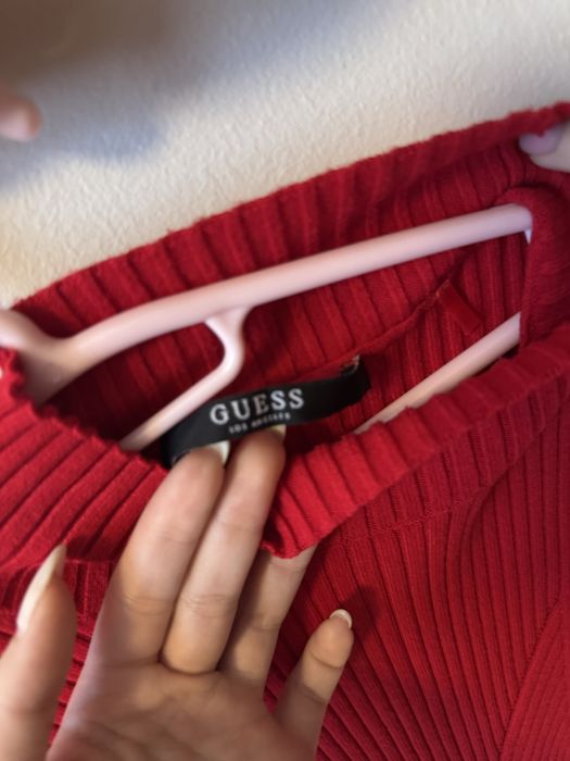 Червена рокля по тялото Guess