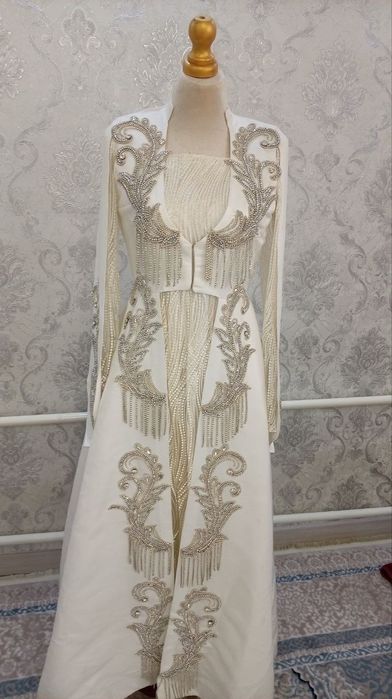 Kelinlar uchun kiyimlar(ansambl)