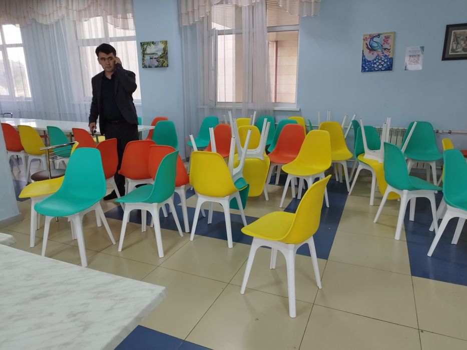Пластиковые стулья,столы ,табуреты