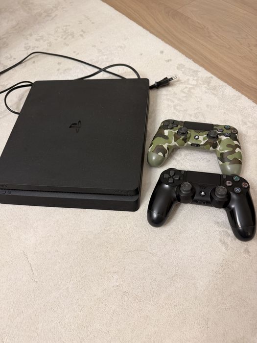 Playstation 4 slim