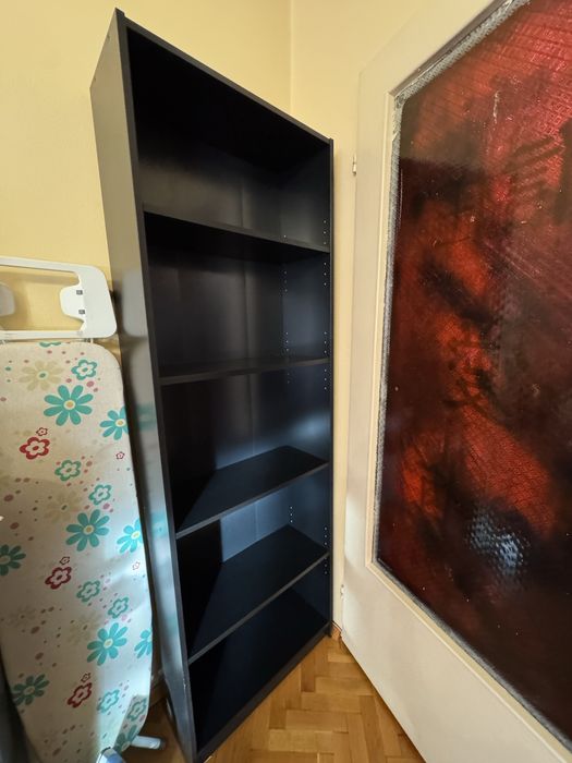 Черна Библиотека - Икеа