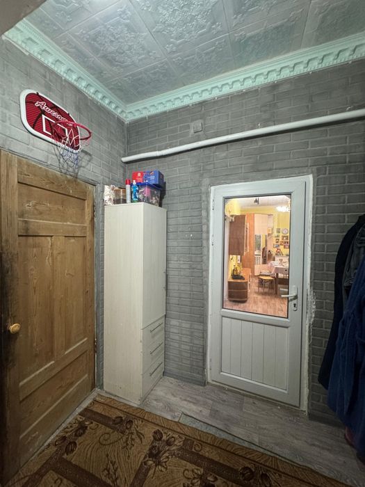 Продам пол дома на 64 квартале