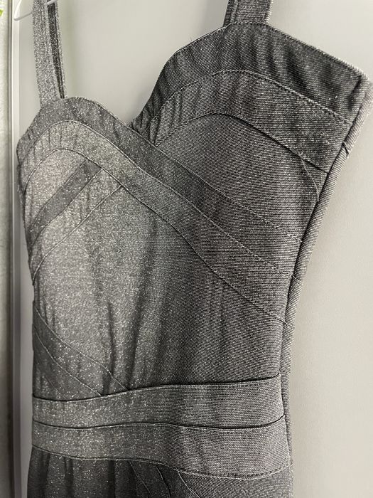 Бандажна рокля НМ