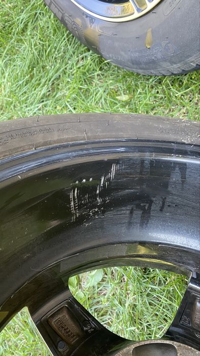 Vând jante Dezent R15