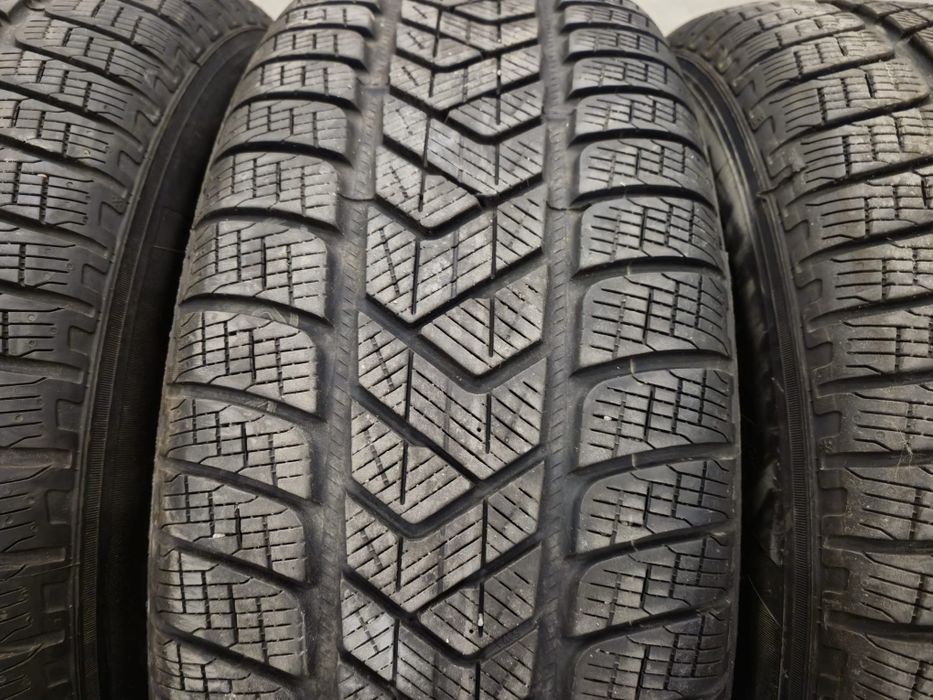 4 anvelope iarna Pirelli 235 65 17 aproape noi// DOT 2024