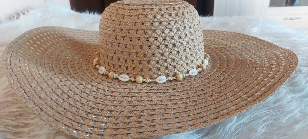 Лятна шапка LC Waikiki