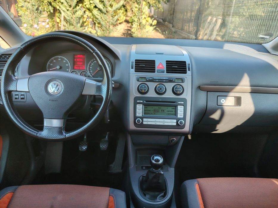 VOLKSWAGEN Touran 2007 — imagine 5