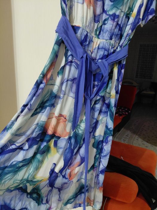 Женские платья разные