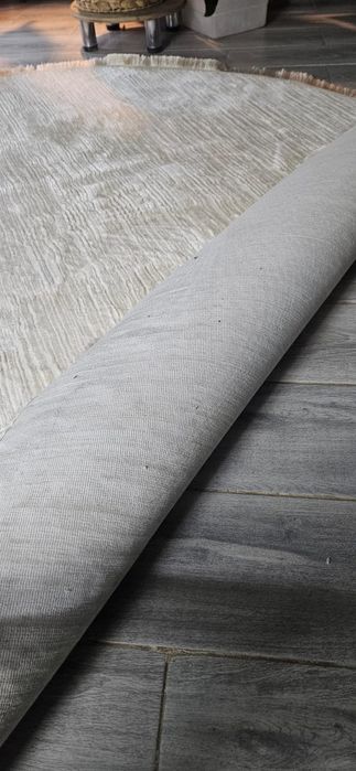 Продам   палас .