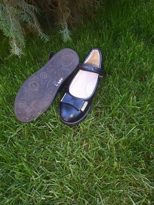 Продам туфельки для девочки