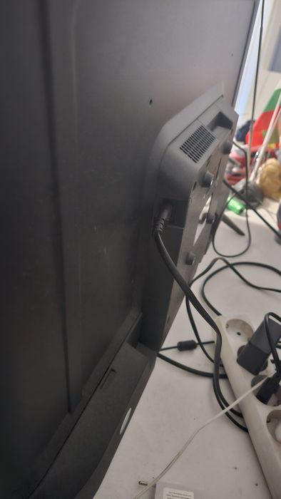 Телевизор Smarttech 32" 32HN10T2