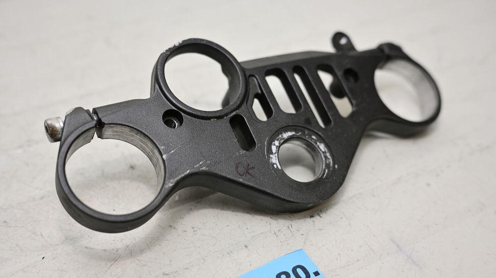 Jug Furca Superior Yamaha R1M 2015 - 2019