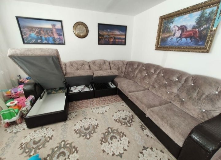 Угловой диван конструктор