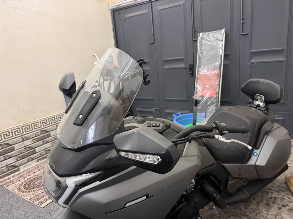 Yangi motatsikil soyiladi