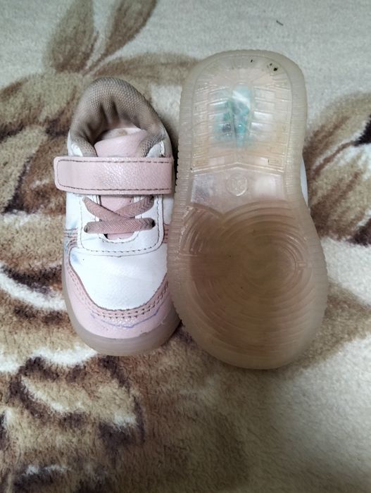 Papuci bebeluși fetițe