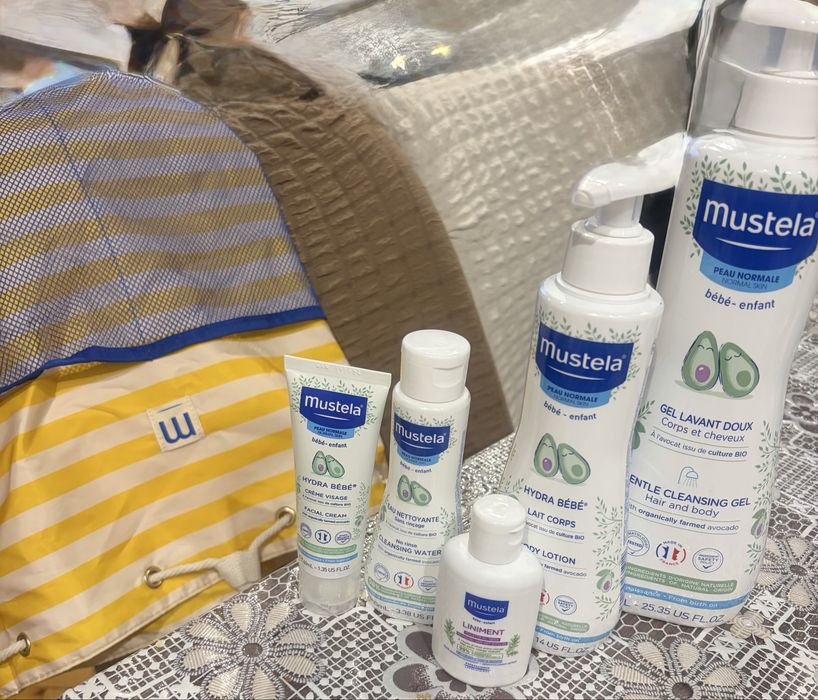 Комплект бебешка козметика с раница Mustela