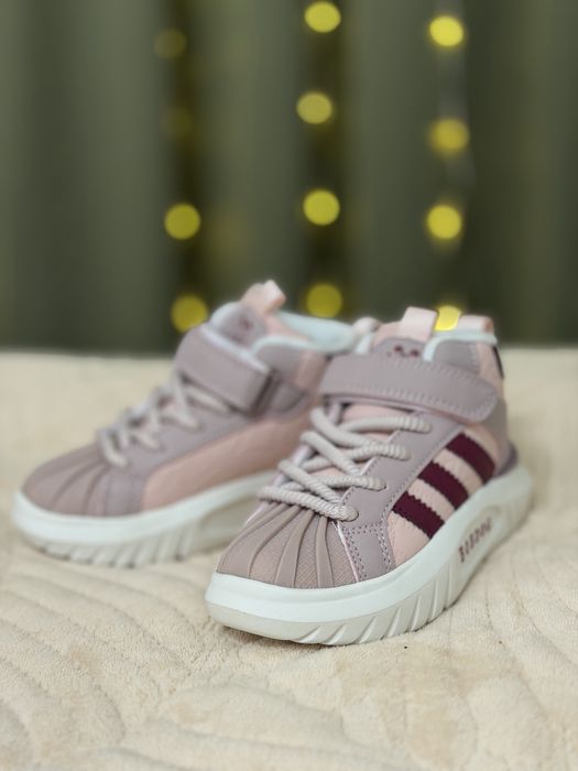 Кроссовки демисезон